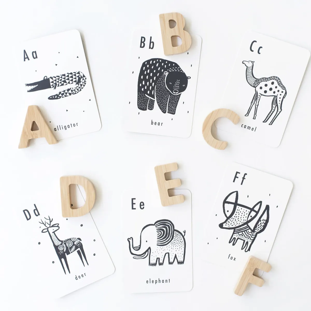 bamboe_alfabet_letters_2.webp Wee Gallery Taal & Communicatie | 5 Jaar*Bamboe Alfabet Letters