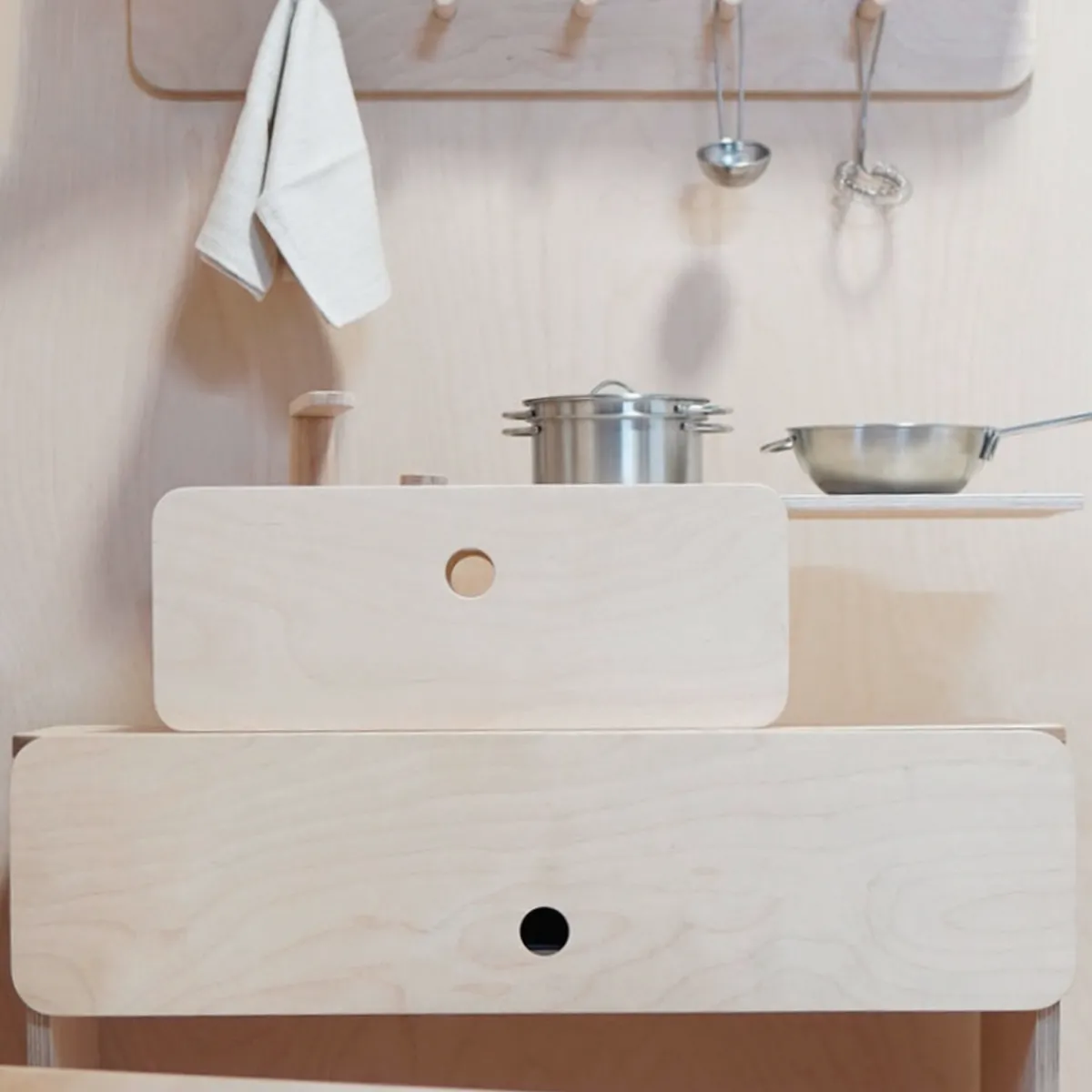 houten_keukenbox_7.webp Tré Timber Toys Emoties & Sociaal Gedrag | Creativiteit & Fantasie*Houten keukenbox