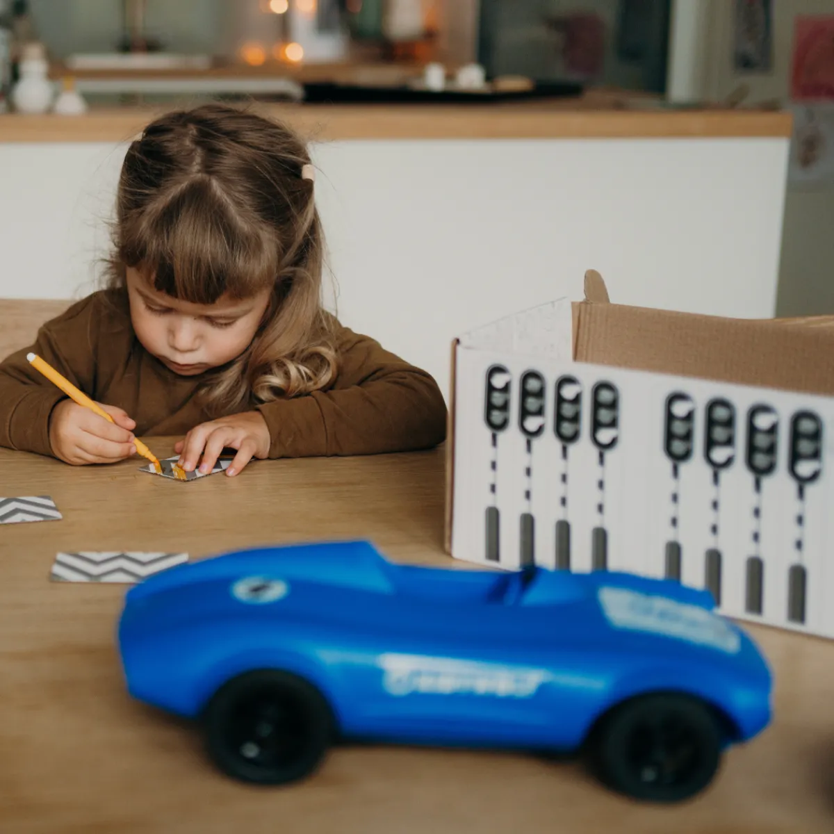 kidycar__bestuurbare_auto_6-1.webp Kidywolf Ruimtelijk Inzicht | Motoriek*Kidycar - bestuurbare auto - blauw