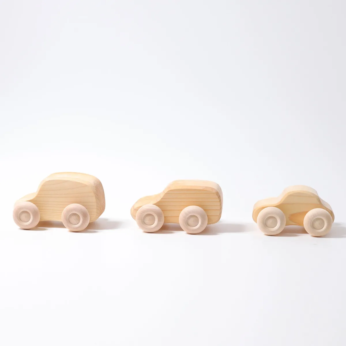 naturel_houten_autos__st_2.webp Grimm's Motoriek | Creativiteit & Fantasie*Naturel Houten auto's - 6st