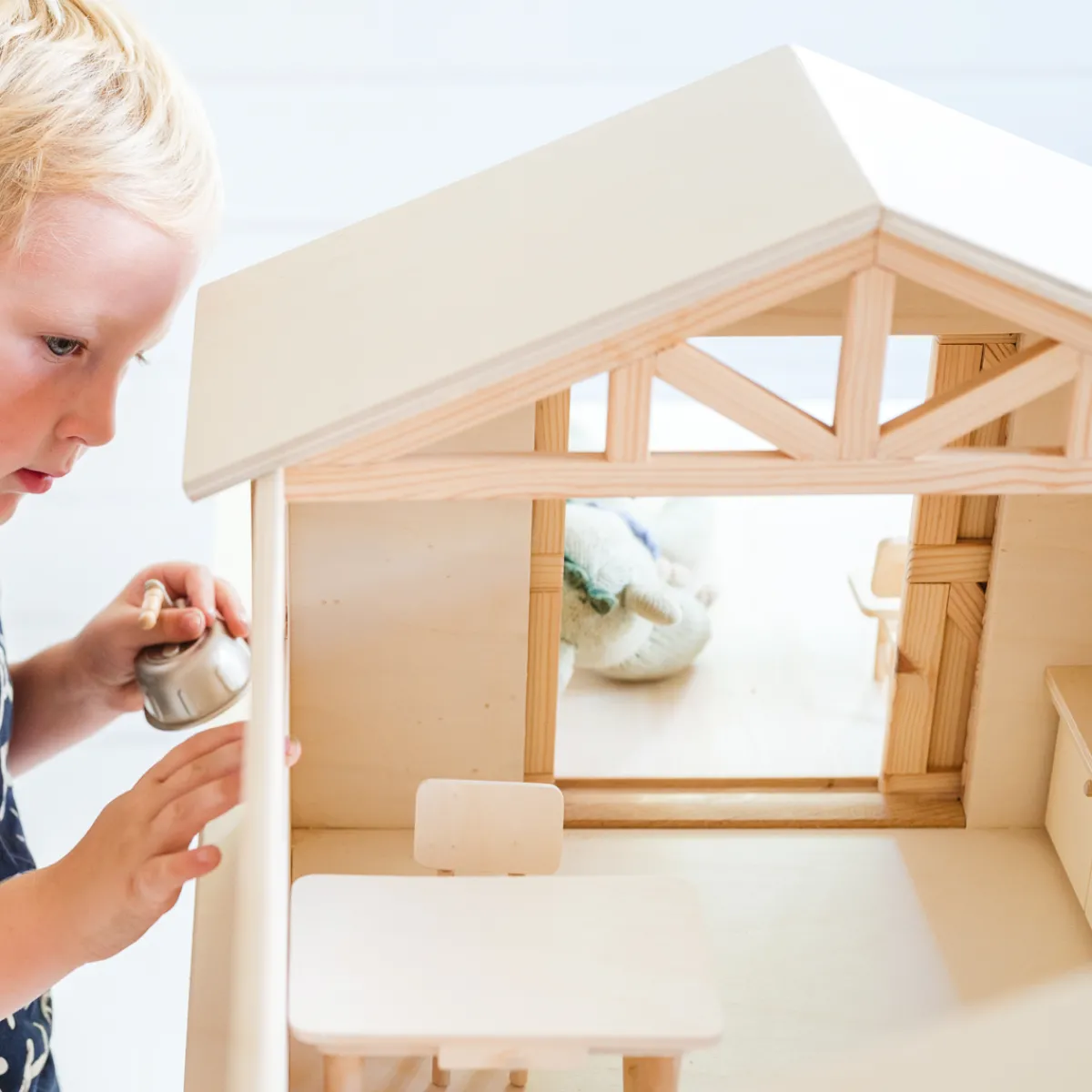 poppenhuis__barnhouse_11.webp Het houten huis Emoties & Sociaal Gedrag | Creativiteit & Fantasie*Poppenhuis - Barnhouse
