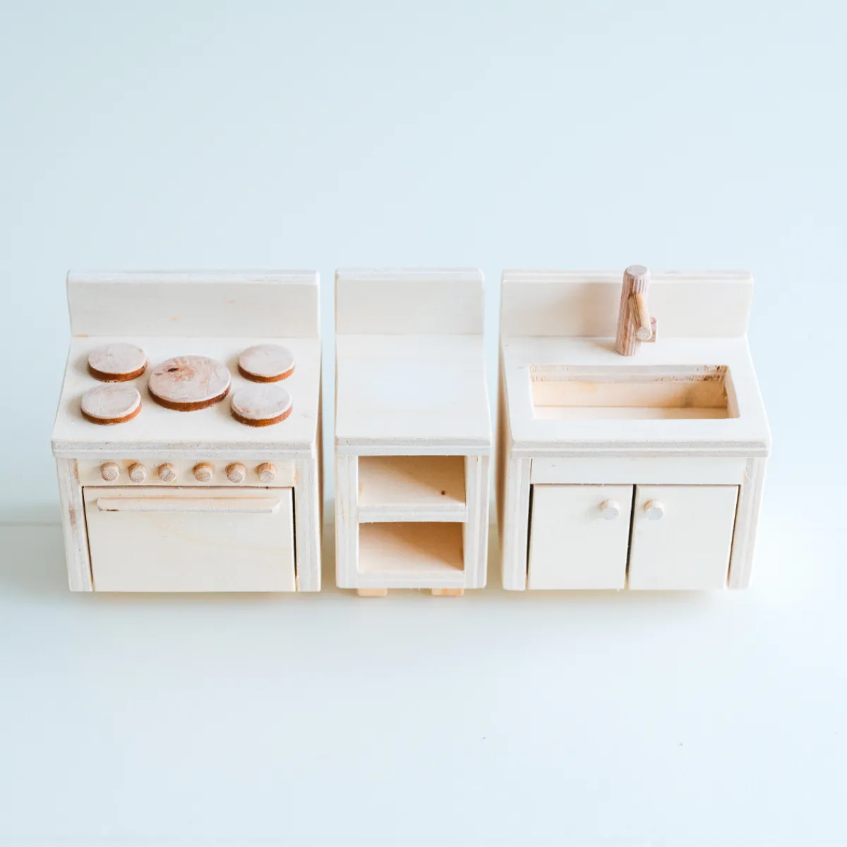 Het houten huis Emoties & Sociaal Gedrag | Creativiteit & Fantasie*Poppenhuis - meubel - keuken 3-delig