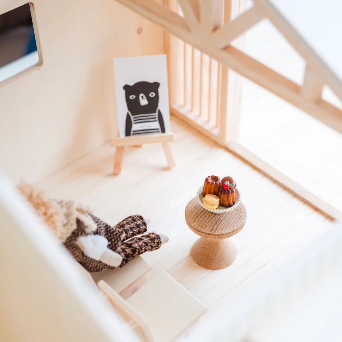 poppenhuis__schuurwoning_19.webp Het houten huis Emoties & Sociaal Gedrag | Creativiteit & Fantasie*Poppenhuis - Schuurwoning