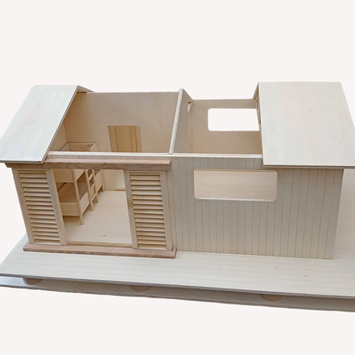 poppenhuis__strandhuis_kl_2.webp Het houten huis Emoties & Sociaal Gedrag | Creativiteit & Fantasie*Poppenhuis - Strandhuis klein