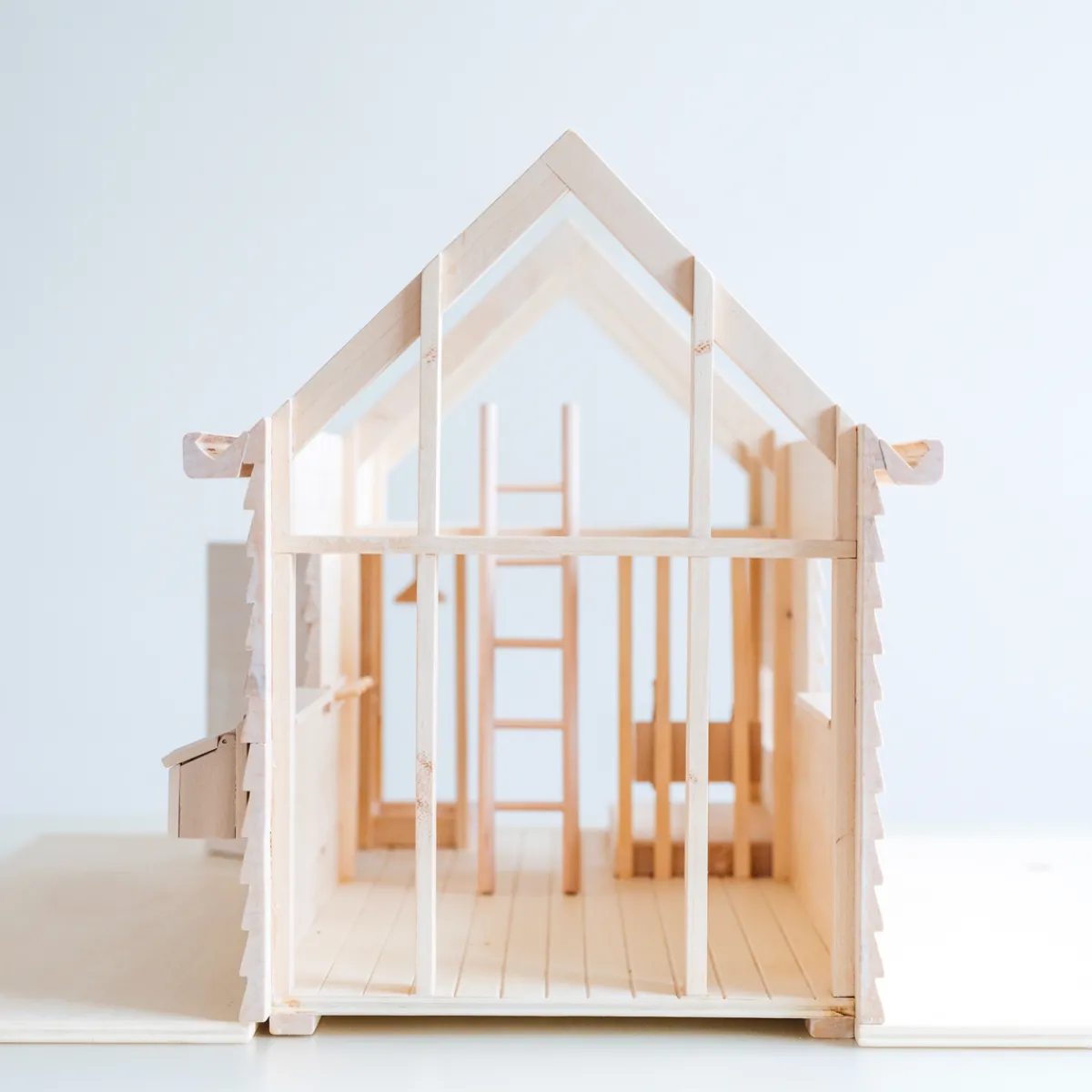 poppenhuis__tinyhouse_4.webp Het houten huis Creativiteit & Fantasie | 5 Jaar*Poppenhuis - Tinyhouse