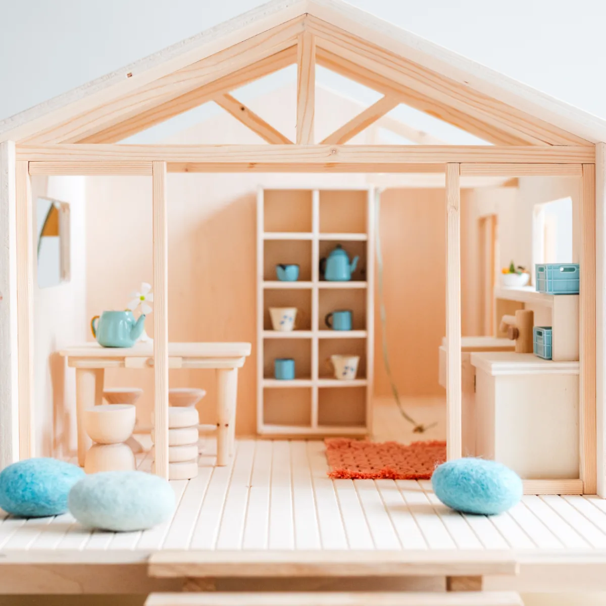Het houten huis Emoties & Sociaal Gedrag | Creativiteit & Fantasie*poppenhuis meubel - servieskast - gesloten vakken