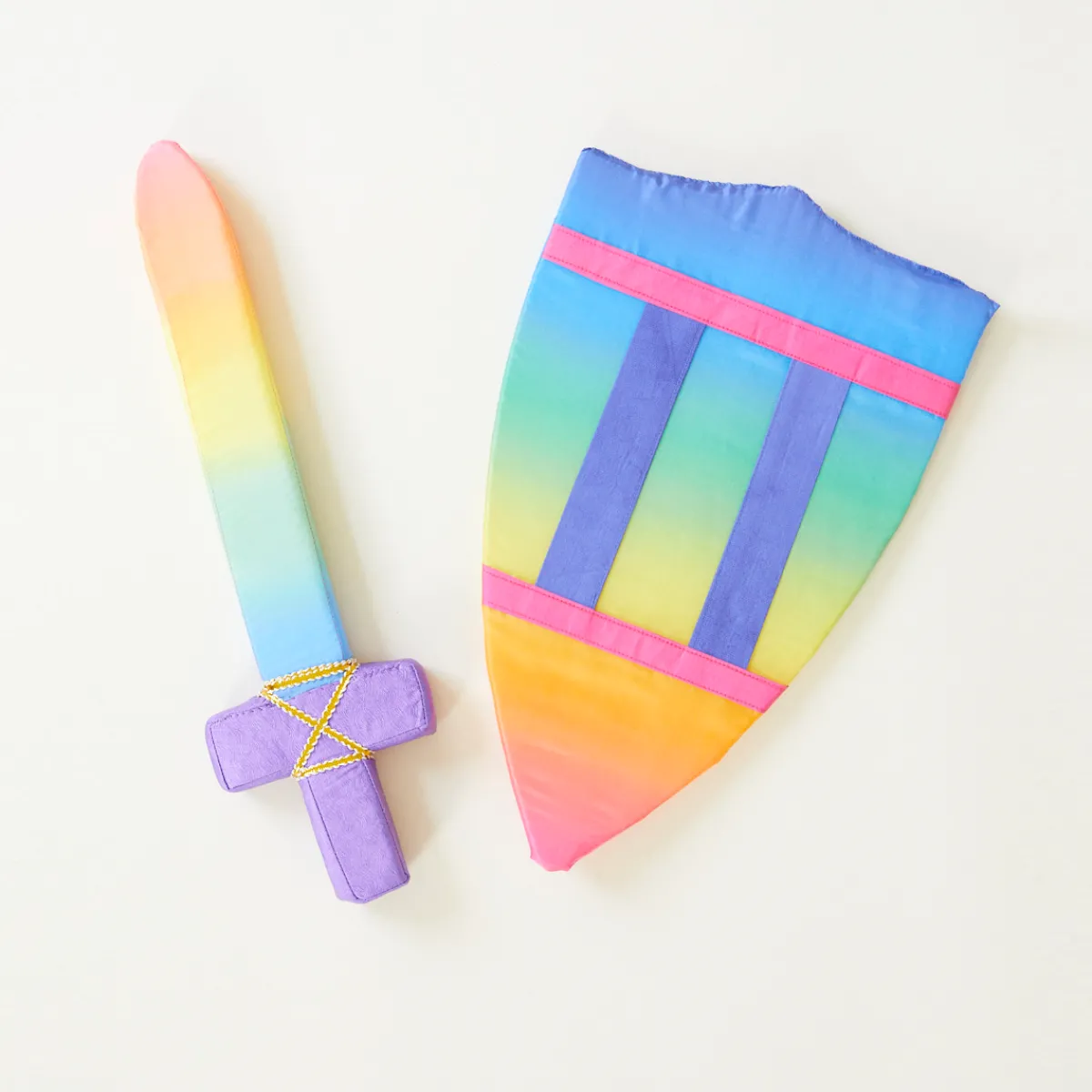 zacht_schild__regenboog_8.webp Sarah's Silks Emoties & Sociaal Gedrag | Creativiteit & Fantasie*Zacht schild - regenboog