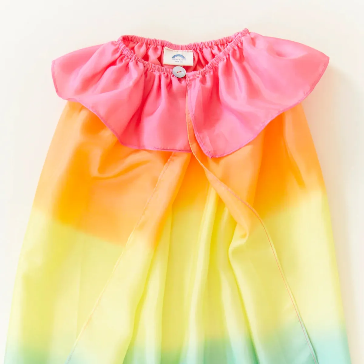 zijden_cape__regenboog_6.webp Sarah's Silks Emoties & Sociaal Gedrag | Creativiteit & Fantasie*Zijden Cape - regenboog